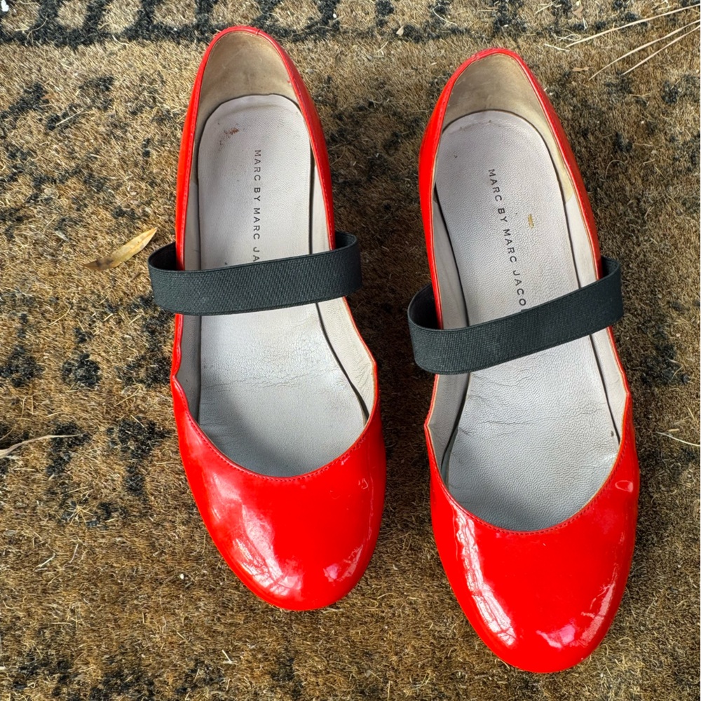 Marc by Marc Jacobs Glossy Red Flats with Black Strap size 36.5